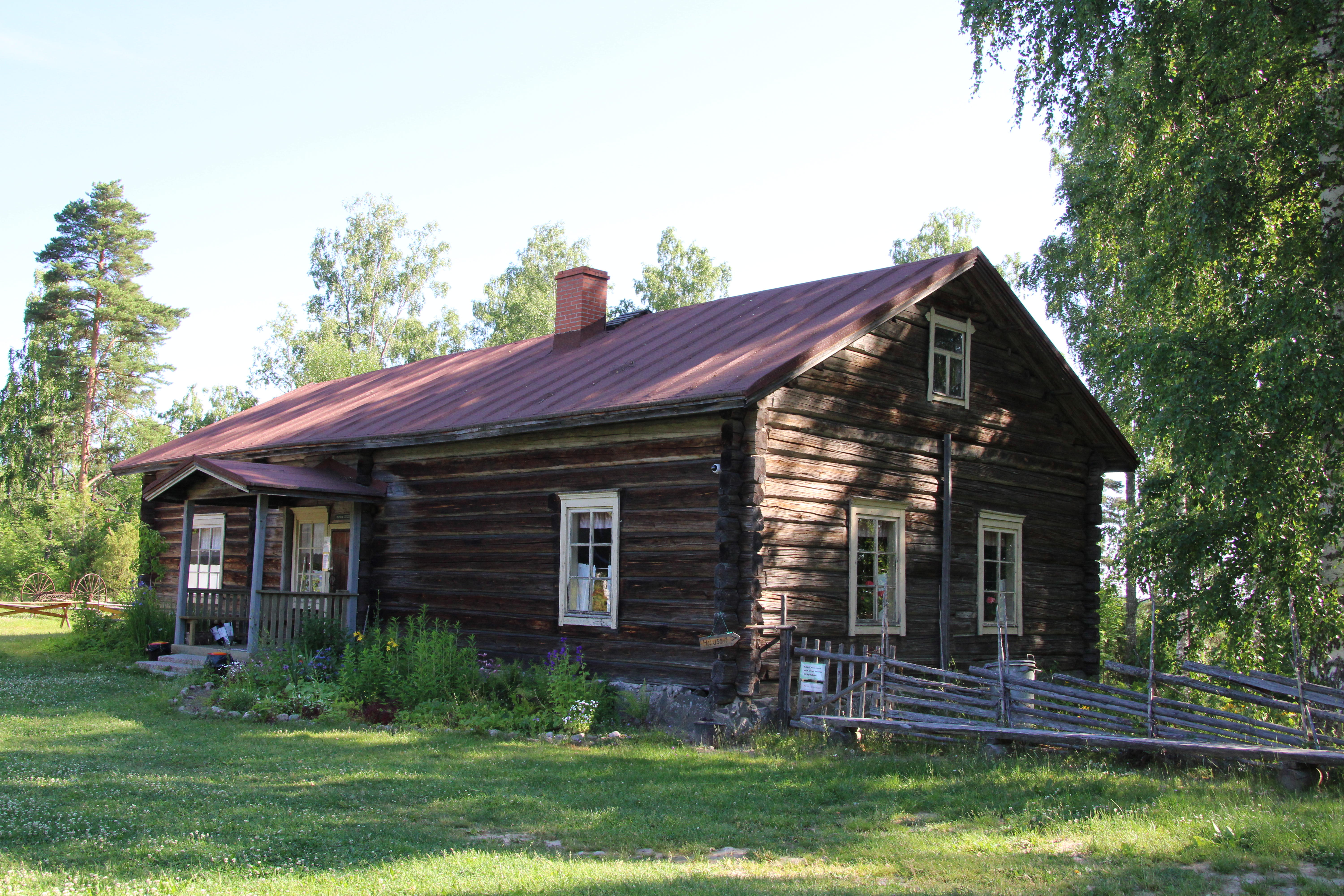 Kuvassa Hakamäen museo.
